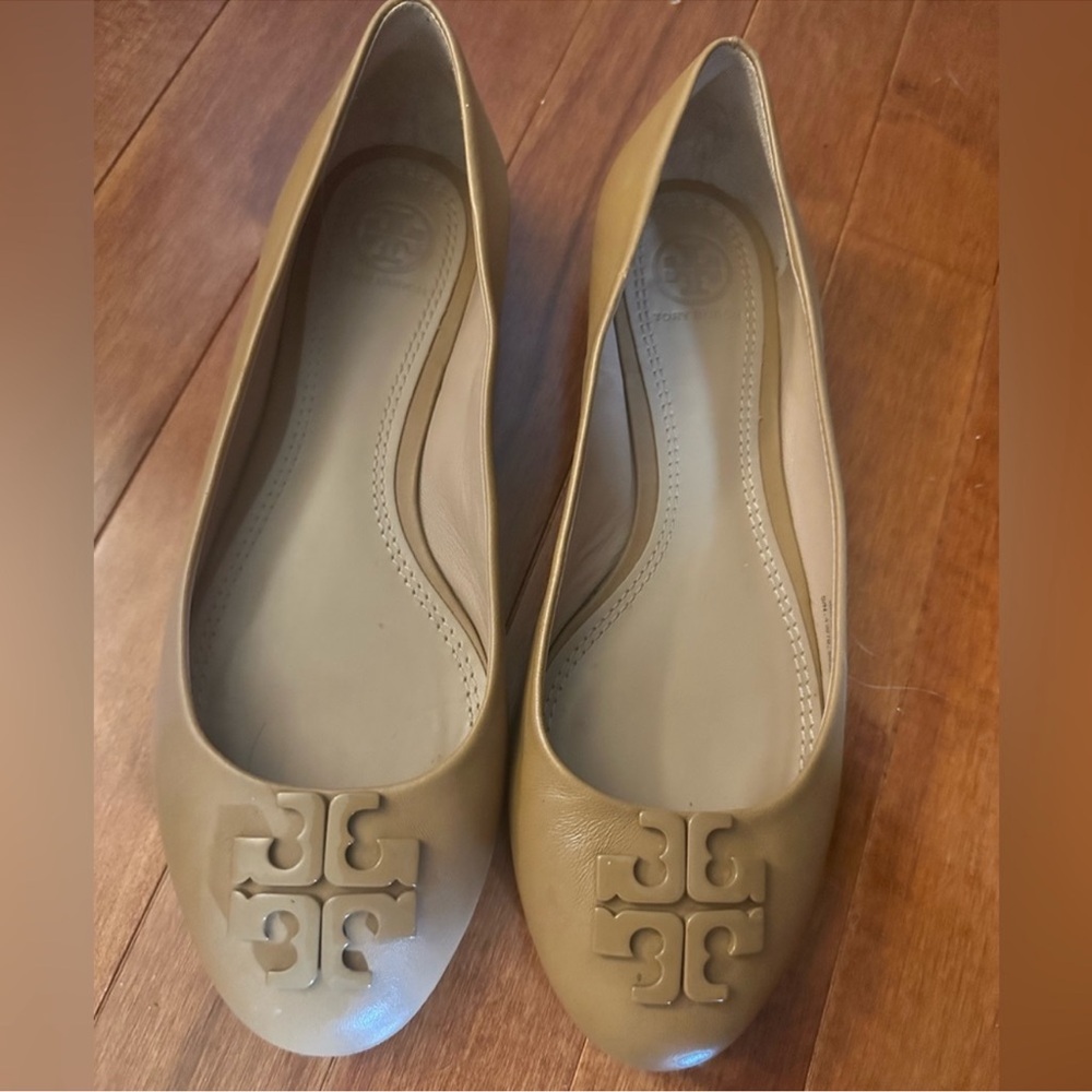 Tory Burch Tan Flats